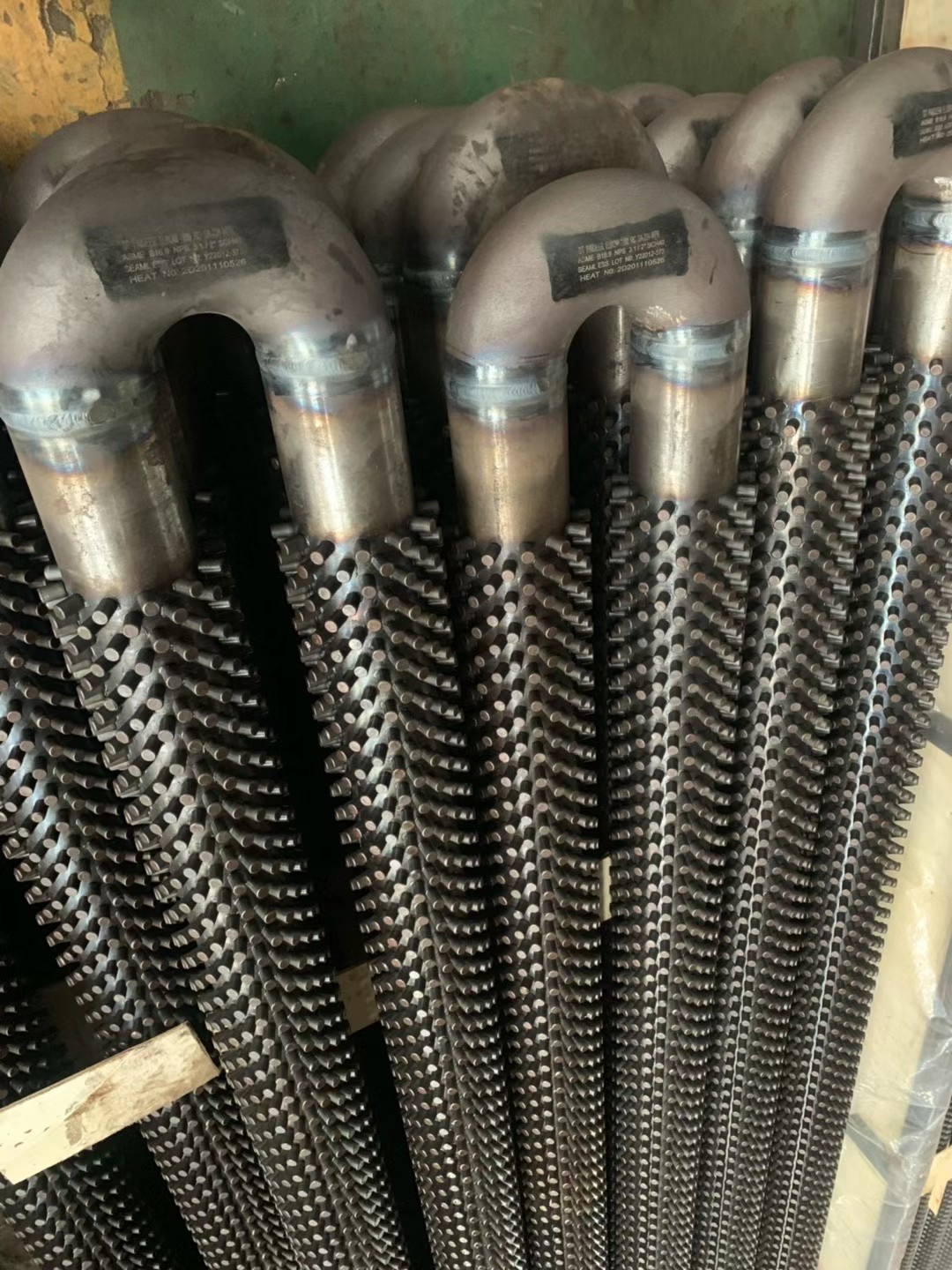 管子Φ63.5×4 ，材質(zhì)12Cr1MoVG，用于低溫再熱器