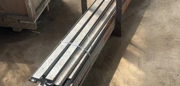 管子Φ63.5×4 ，材質(zhì)12Cr1MoVG，用于低溫再熱器