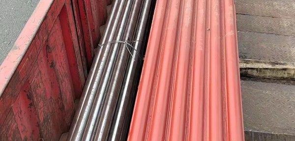 規(guī)格：ф76×6，長度600mm，材質(zhì)：SA-213TP347HFG/SA-213T91,兩種材質(zhì)各300mm